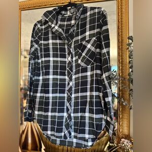 Athleta Black and White Plaid Button Down Shirt